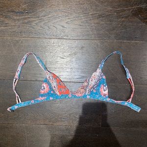 Billabong bikini top